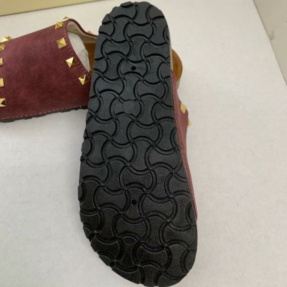 NEW Glaze Wine Kors Studded Sandal - Picture 3 of 3